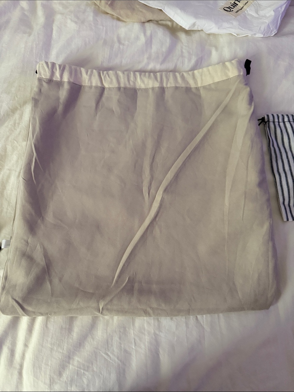 Tod's Cream & Black Drawstring Dust Bags Set - Picture 5 of 10
